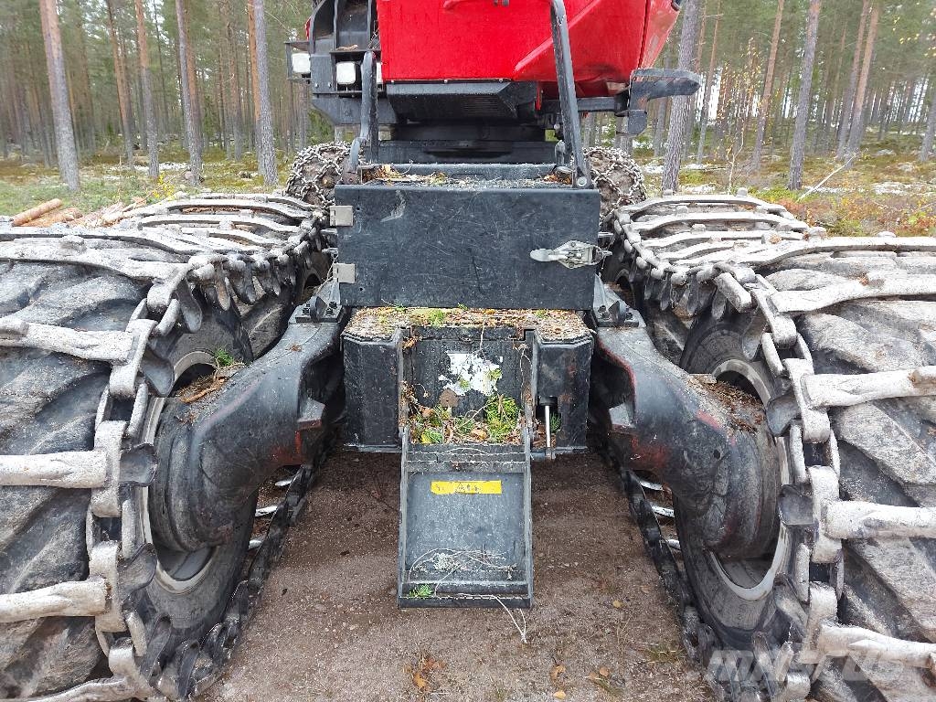 Komatsu 911 Harvester