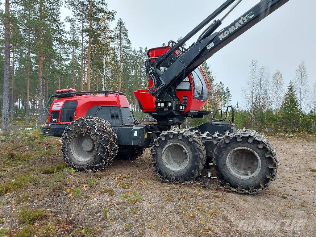Komatsu 911 Harvester