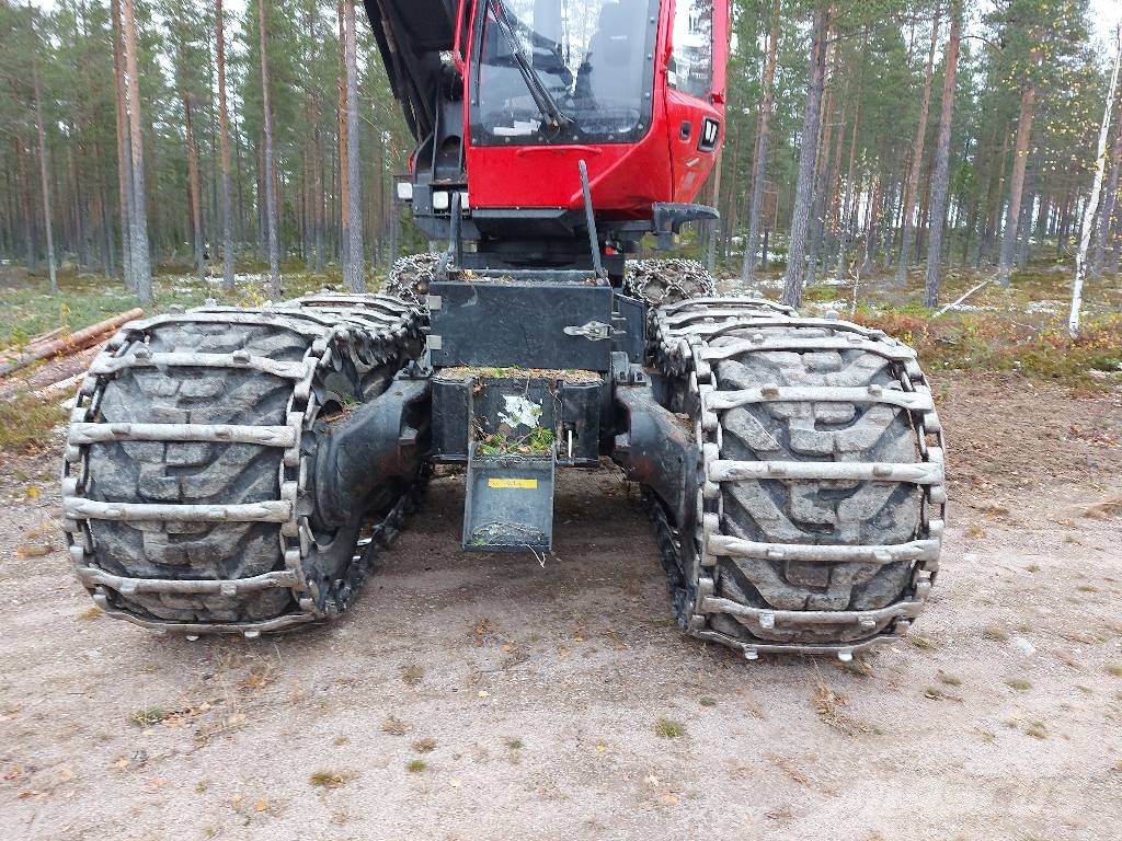 Komatsu 911 Harvester