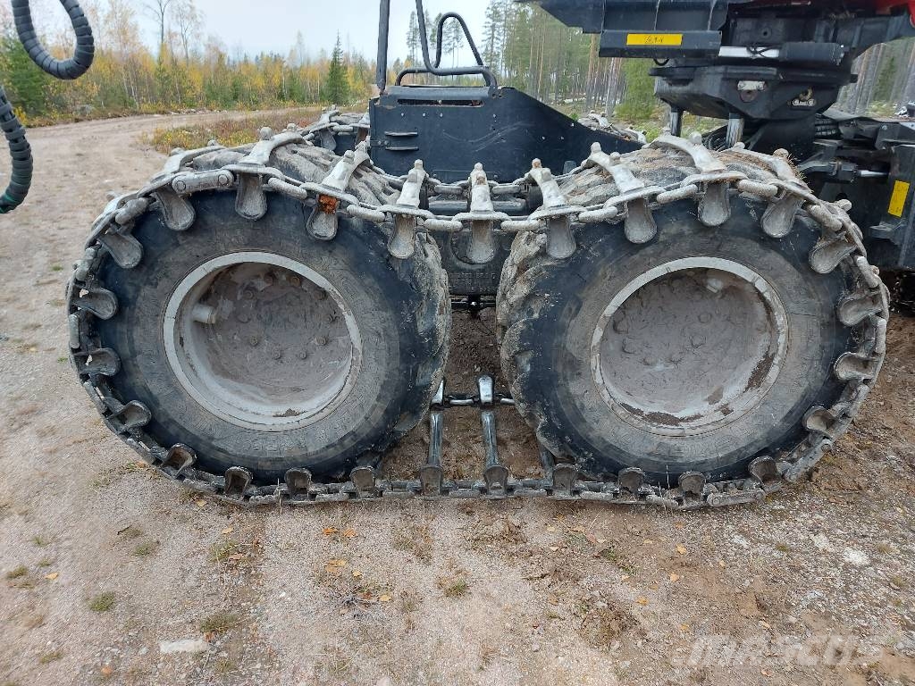 Komatsu 911 Harvester