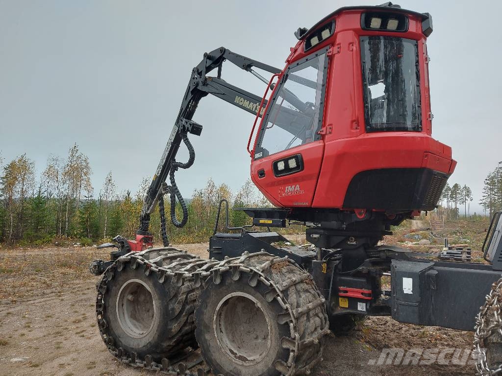 Komatsu 911 Harvester