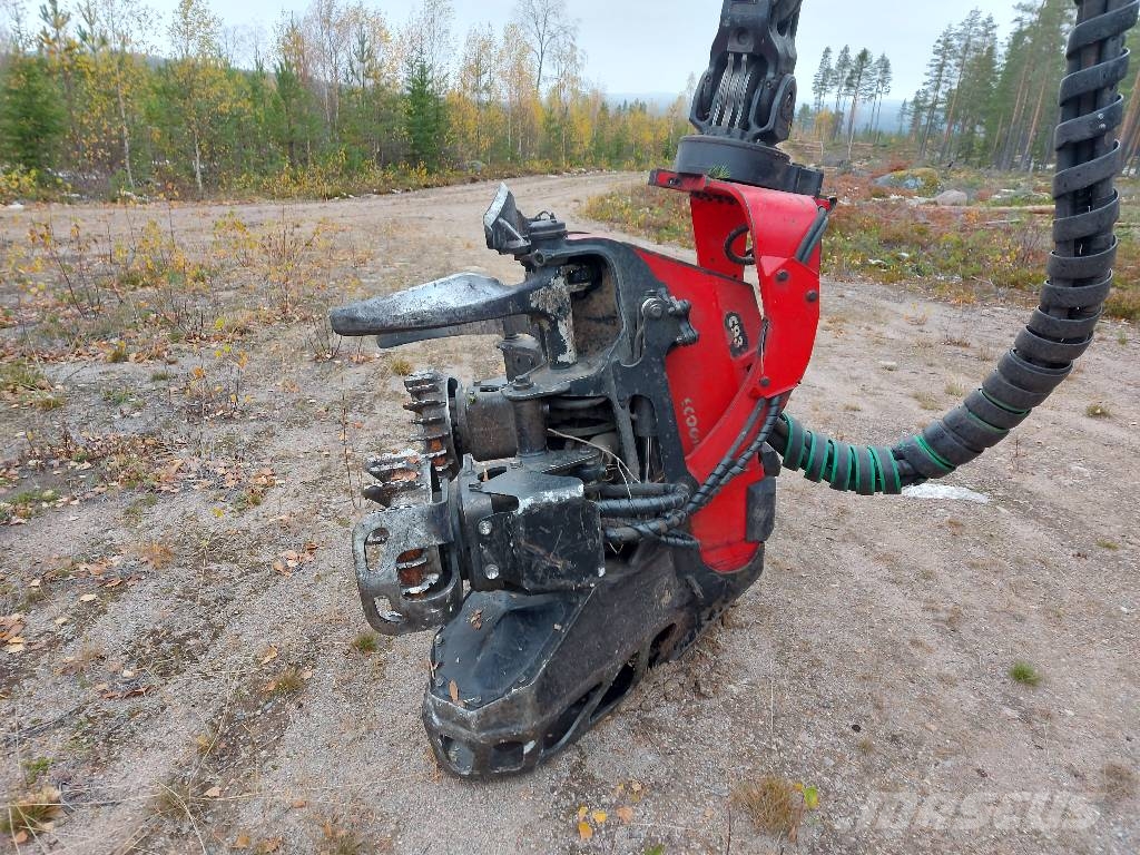 Komatsu 911 Harvester