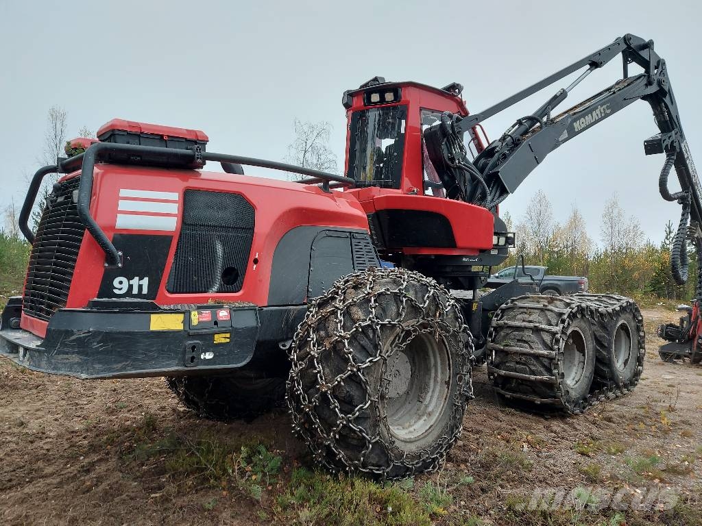 Komatsu 911 Harvester