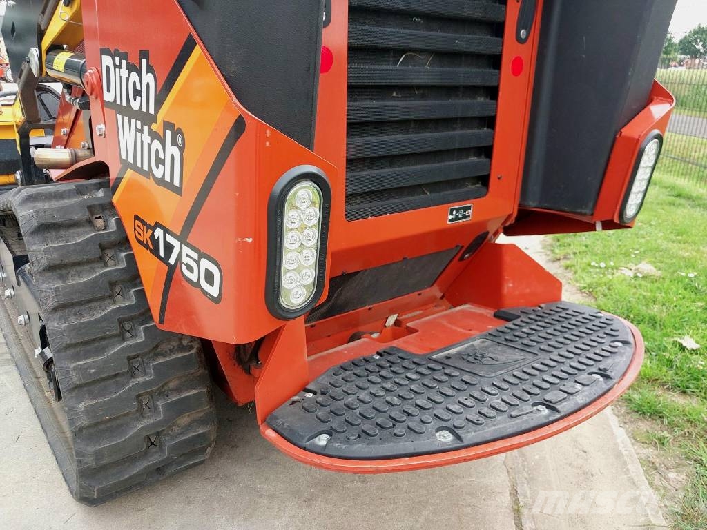Ditch Witch SK 1750 Верижен товарач