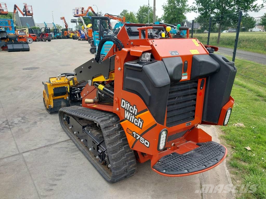 Ditch Witch SK 1750 Верижен товарач