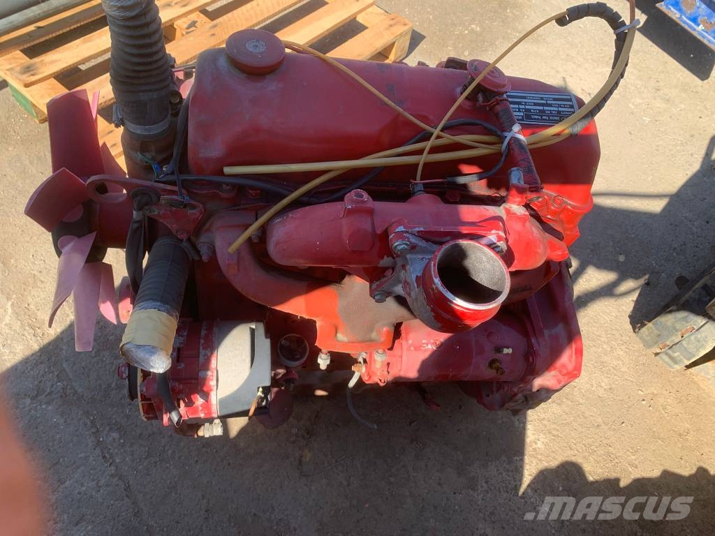 Ford 2722 E Κινητήρες
