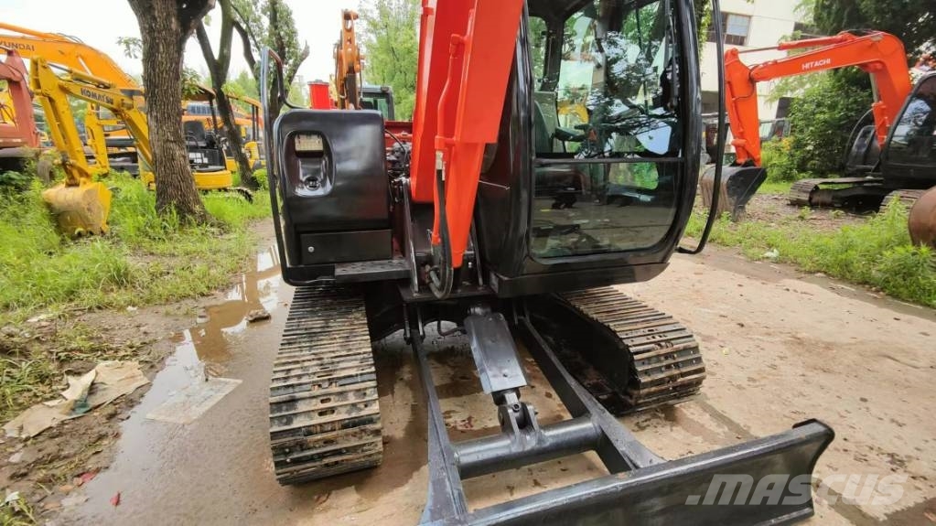 Hitachi ZX 60 Mini bageri <7t