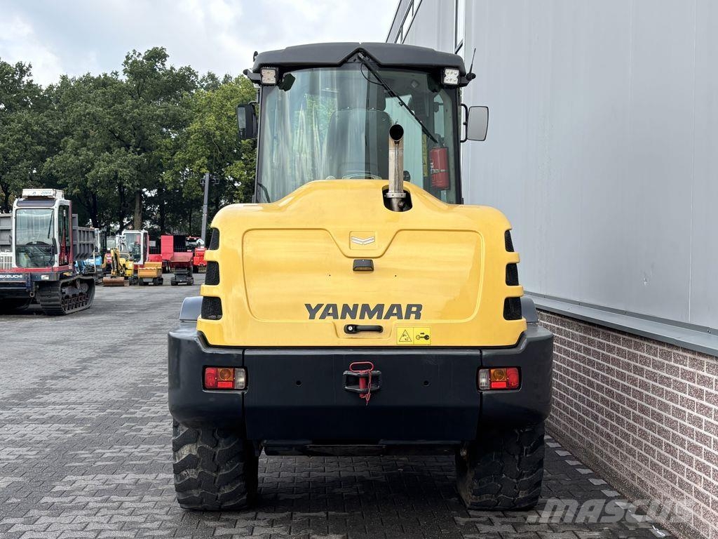 Yanmar V120 Cargadoras sobre ruedas