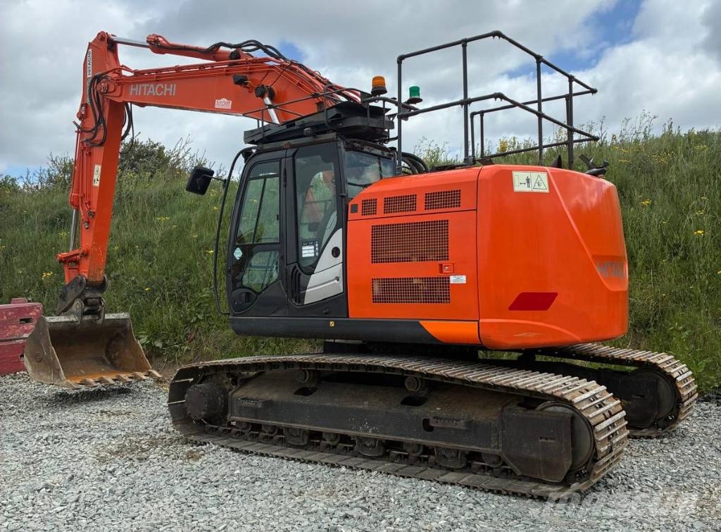 Гусеничный экскаватор Hitachi ZX 225 US R LC-6, Цена: 2 579 348