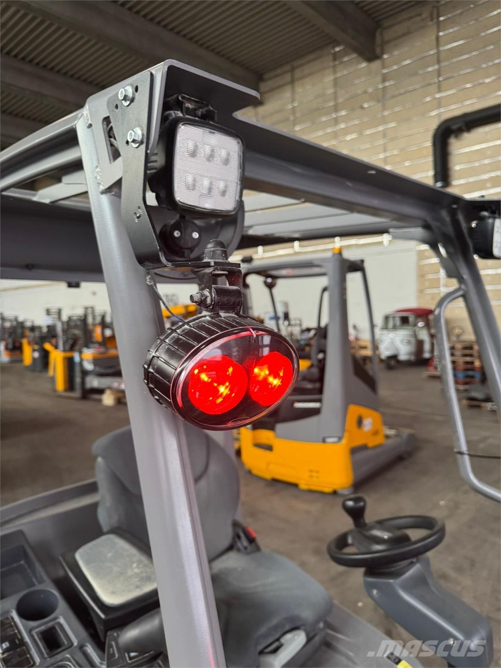 Jungheinrich EFG 216k Triplex Lithium Электропогрузчики
