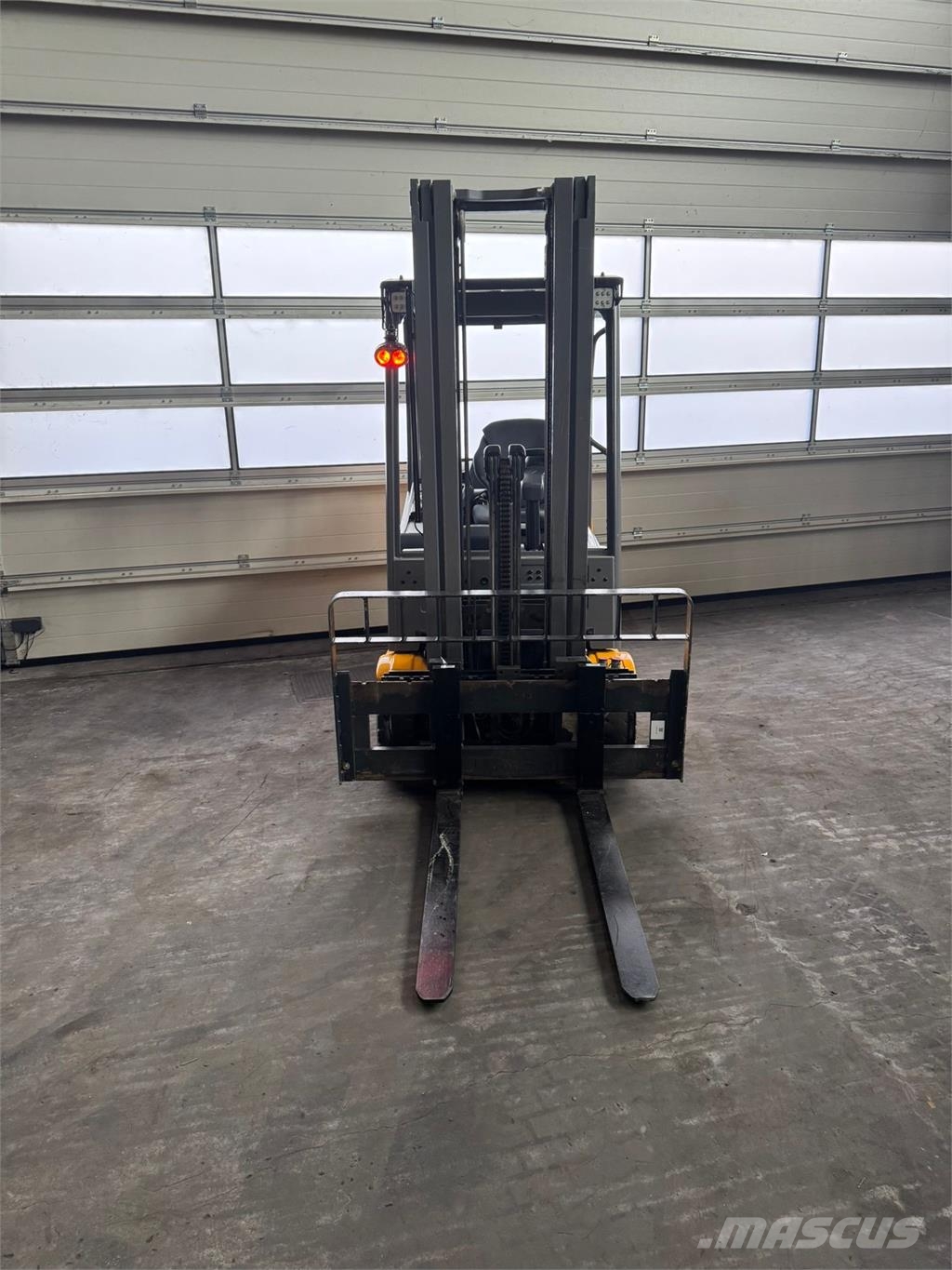 Jungheinrich EFG 216k Triplex Lithium 电动叉车