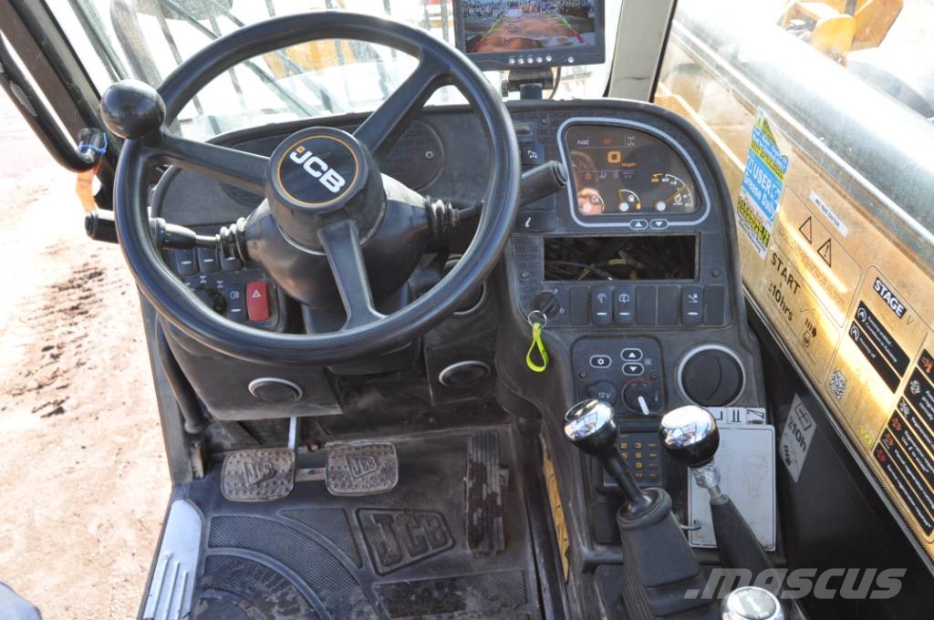 JCB 540-140 Teleskopické manipulátory