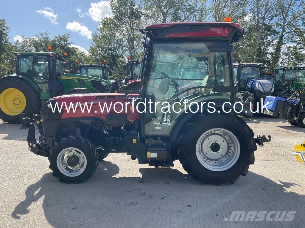 Case IH Quantum 80 N Tractors