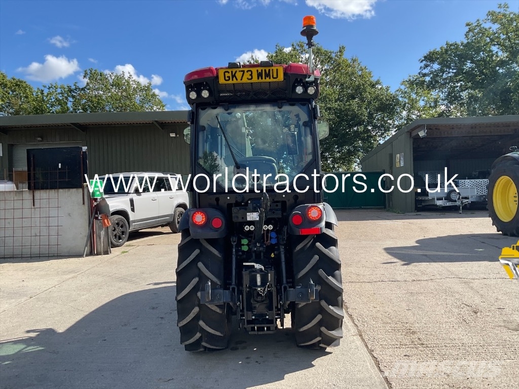 Case IH Quantum 80 N Tractors