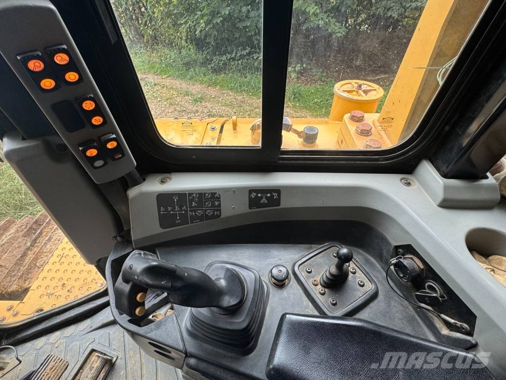 CAT D 6 T XW PAT-Schild, 3 m Transportbreite, Ripper Dozer cingolati