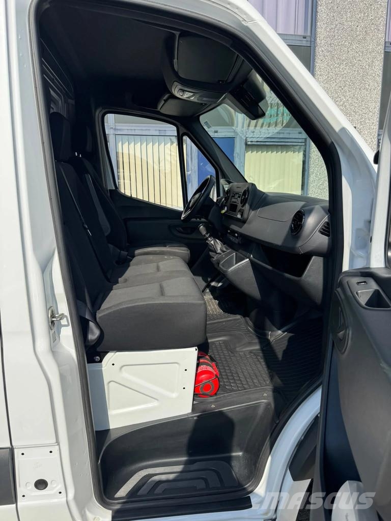 Mercedes-Benz Sprinter 214 **BELGIAN ORIGINE-EURO 6D** هيكل صندوقي