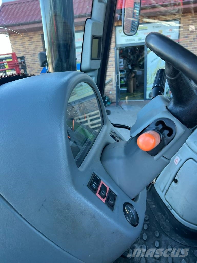 Valtra T 202 D Traktori