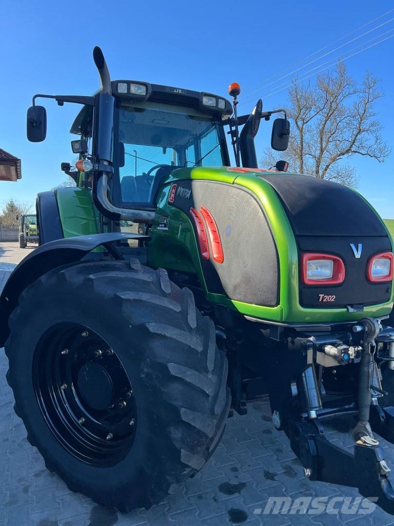 Valtra T 202 D Traktori