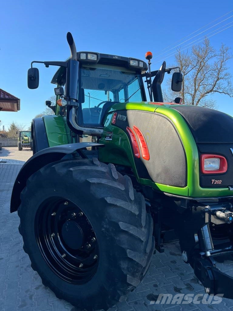 Valtra T 202 D Traktori