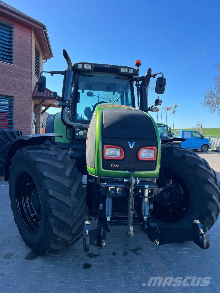 Valtra T 202 D Traktori