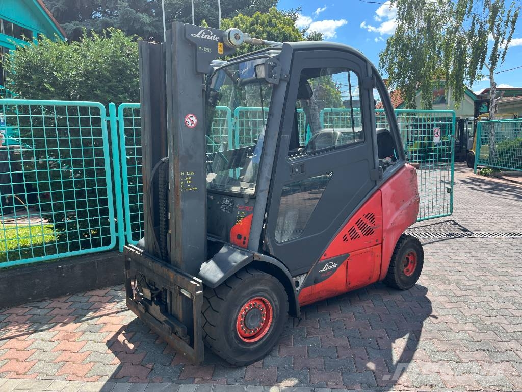 Linde H30T-02 /393/ V-4282 OB Camiones LPG