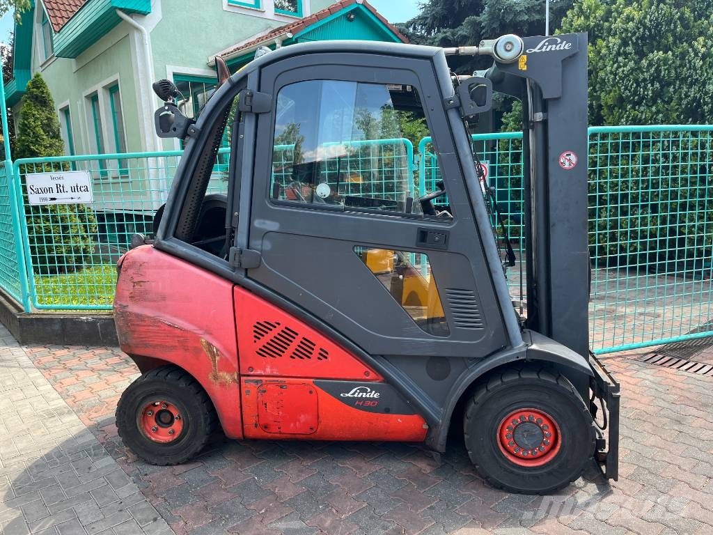 Linde H30T-02 /393/ V-4282 OB Camiones LPG