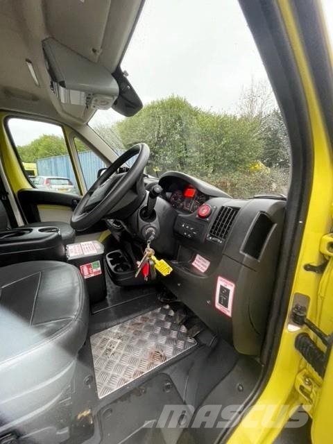 Fiat Ducato A&E Fiat Ducato A&E Vehicle with Stryker Pr Sanitky