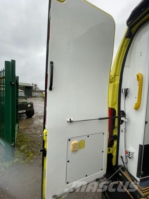 Fiat Ducato A&E Fiat Ducato A&E Vehicle with Stryker Pr Sanitky