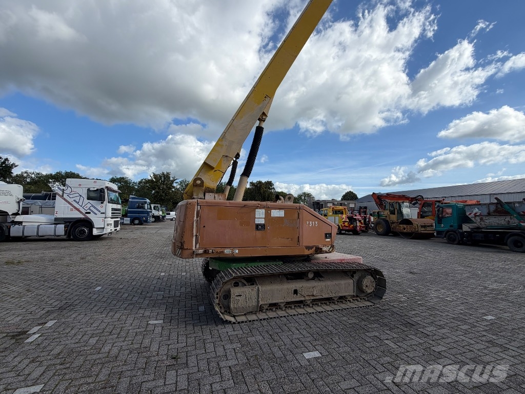 Aichi SR 21 A Telescopic boom lifts