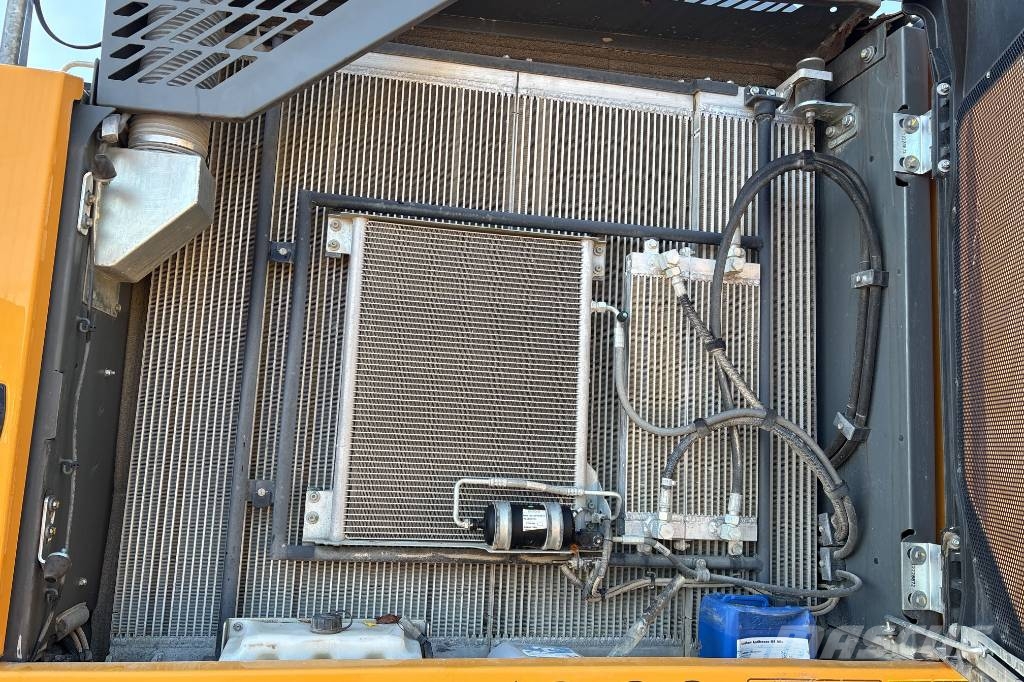 Liebherr R 926 LC, Endast 4322H Raupenbagger