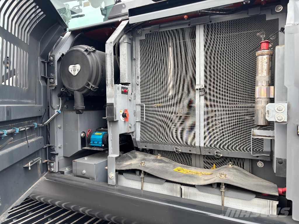 Hitachi ZX 180 LC / Pienet tunnit, Stage V Gravemaskiner på larvebånd