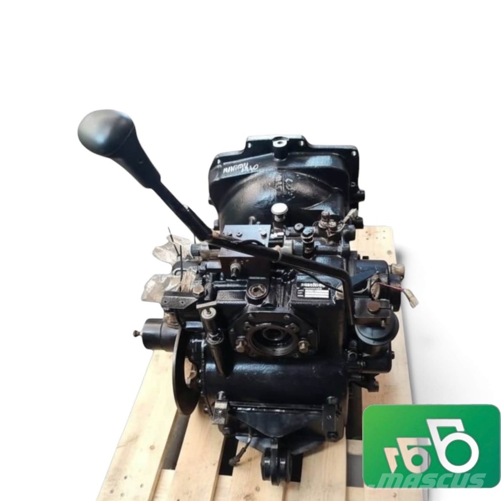 Manitou Gearbox 004212235R 259396 MT 1840 Getriebe