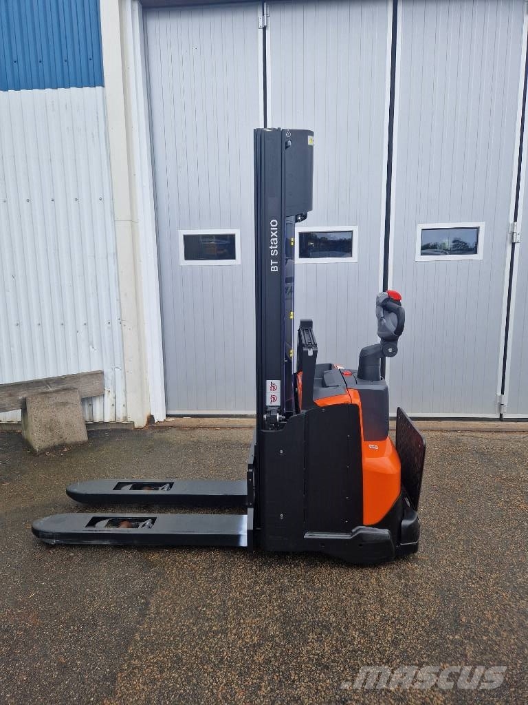 BT SWE 140 L Rankiniai vėžimėliai