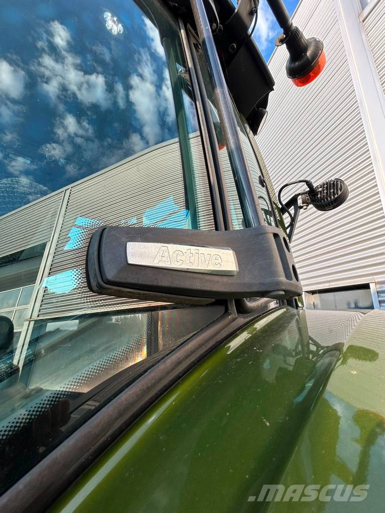 Valtra N155 Tractor met voorlader Traktorit