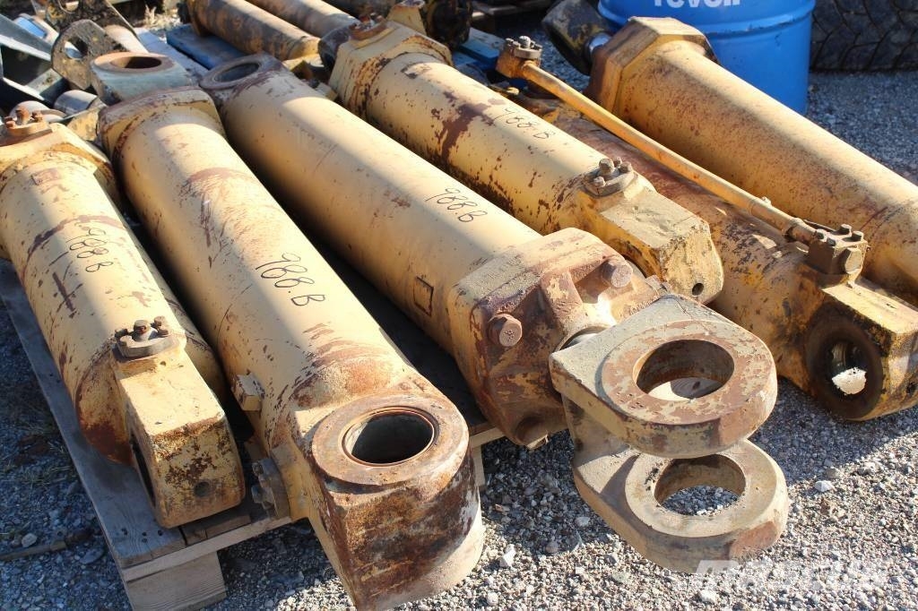 CAT 988 B Hydraulic Cylinder (Μπουκάλα) Υδραυλικά