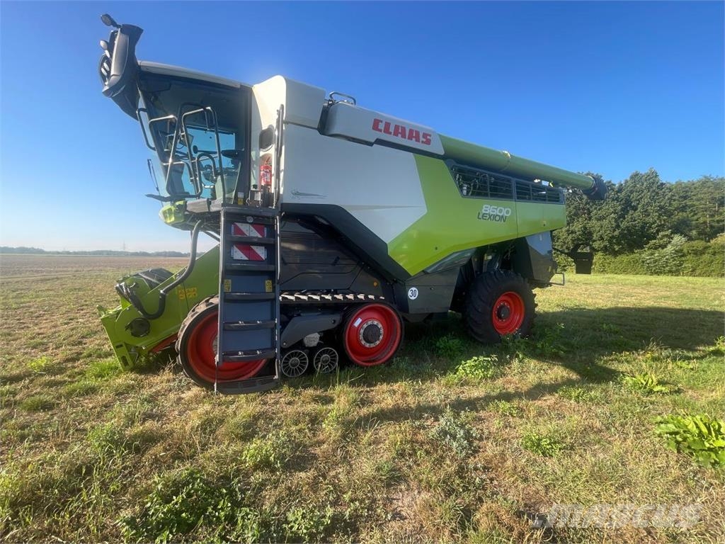 CLAAS Lexion 8600 TT Θεριζοαλωνιστικές μηχανές