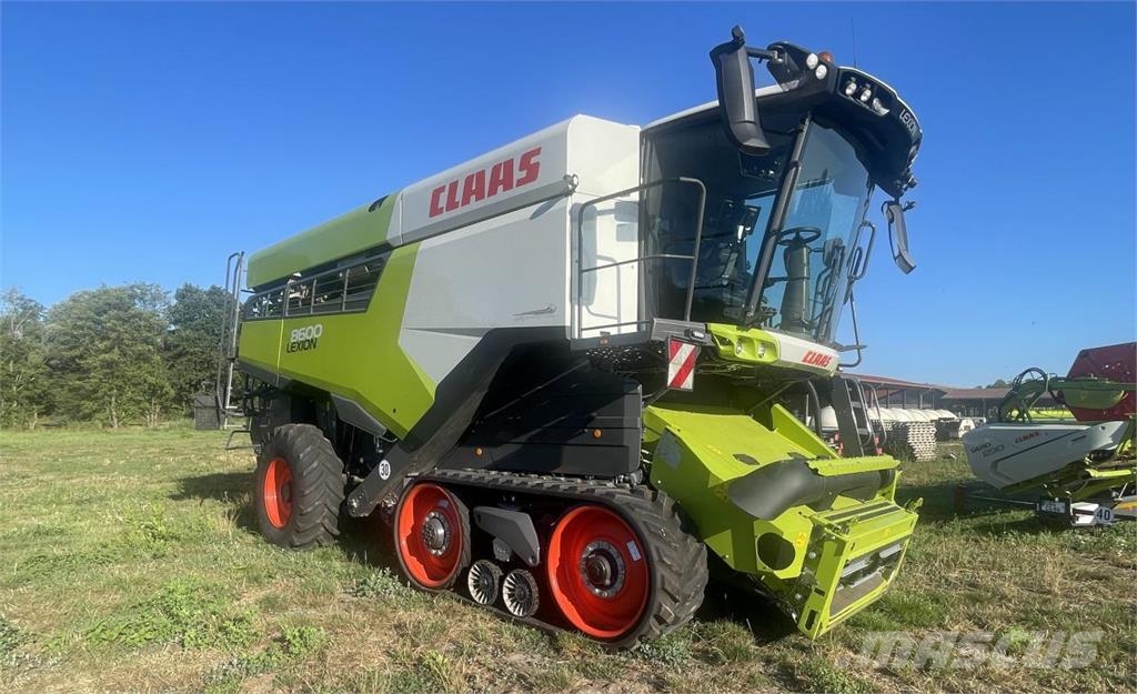 CLAAS Lexion 8600 TT Θεριζοαλωνιστικές μηχανές