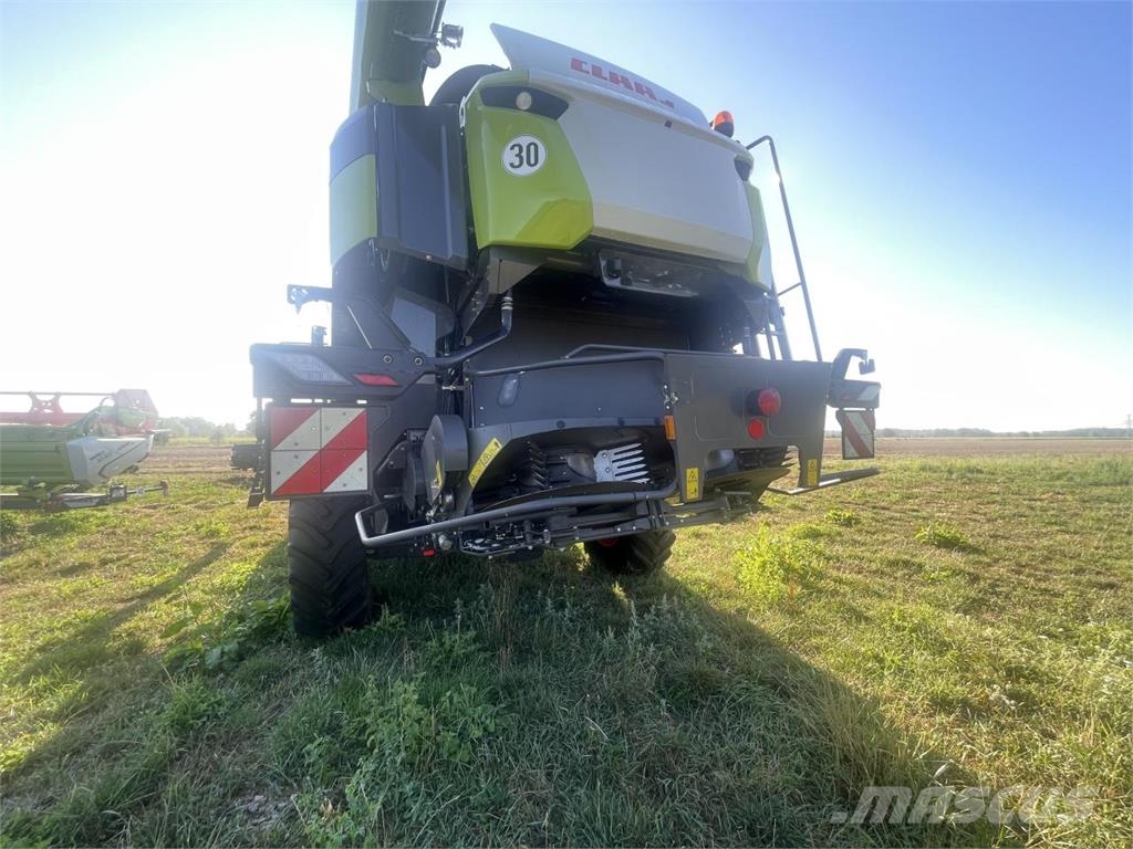 CLAAS Lexion 8600 TT Θεριζοαλωνιστικές μηχανές