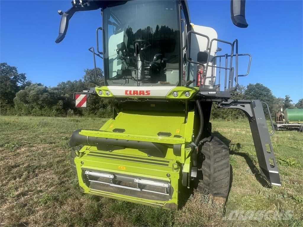 CLAAS Lexion 8600 TT Θεριζοαλωνιστικές μηχανές