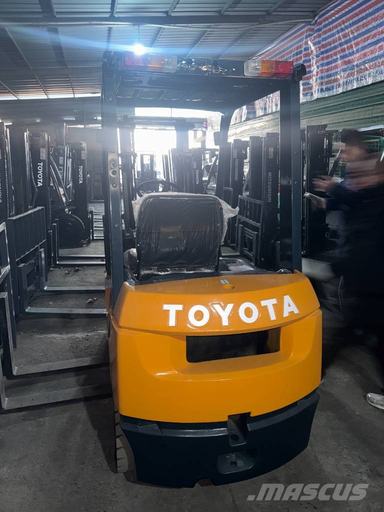 Toyota 7 FD 15 柴油叉车