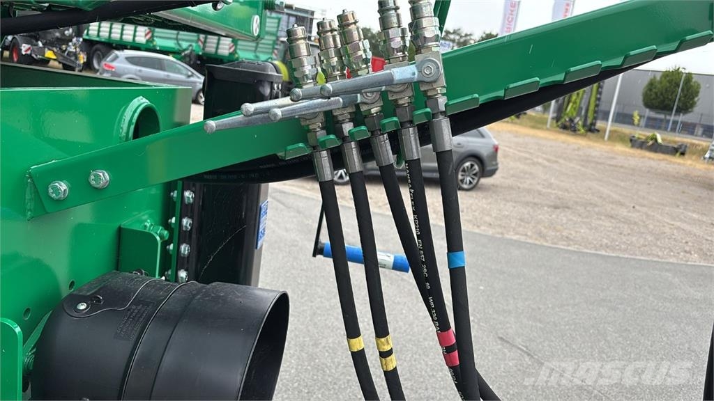 Tebbe ST 500 Tandem Silotrailer Maquinaria de elevación y colocación