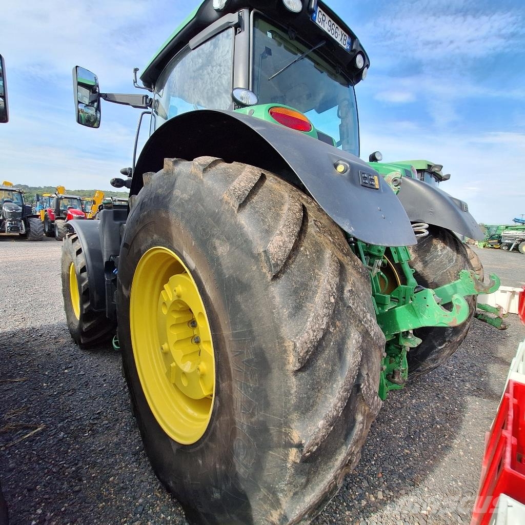 John Deere 6R195 Traktorji