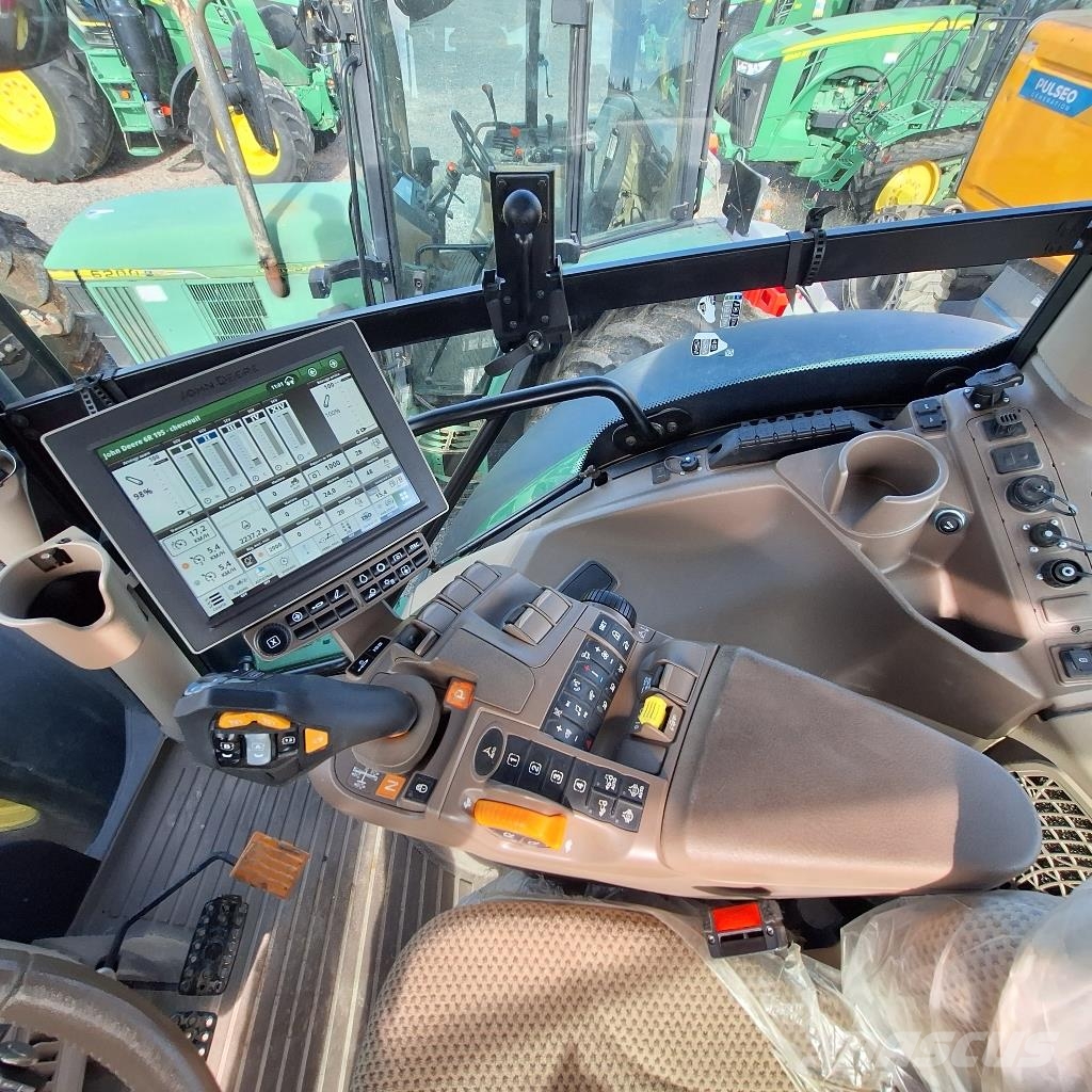 John Deere 6R195 Tractoare