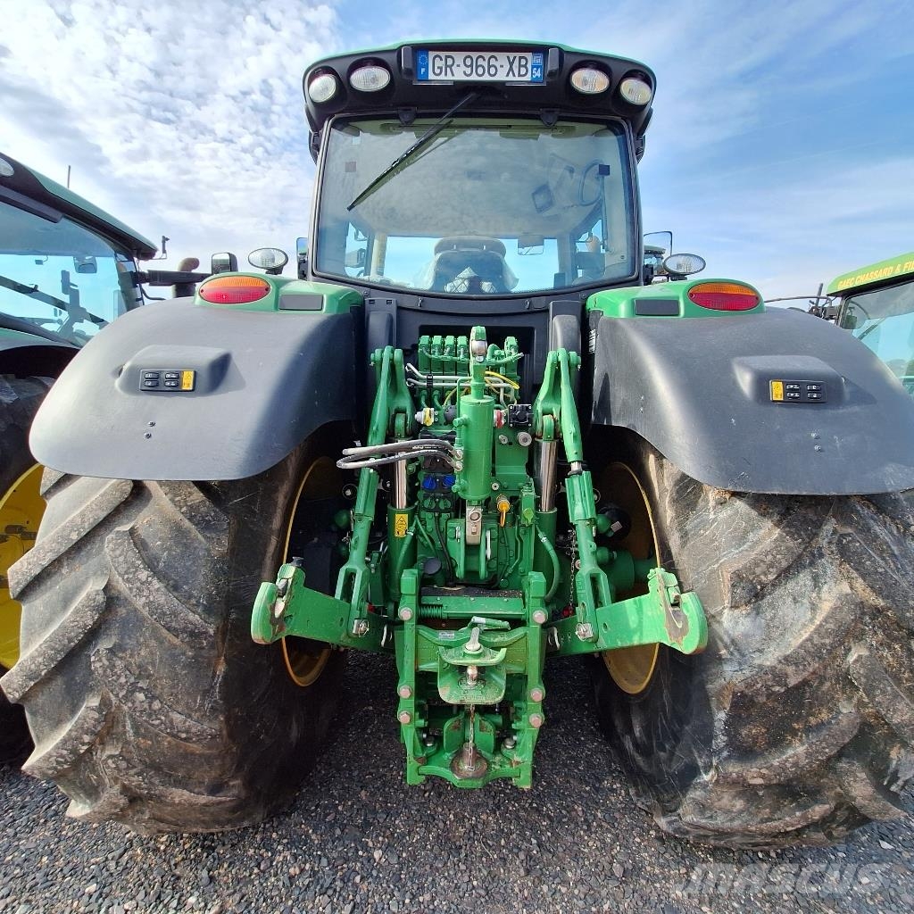 John Deere 6R195 Traktorji