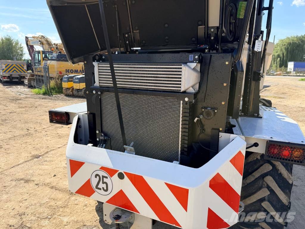 JCB 6 ST Minidumpperit