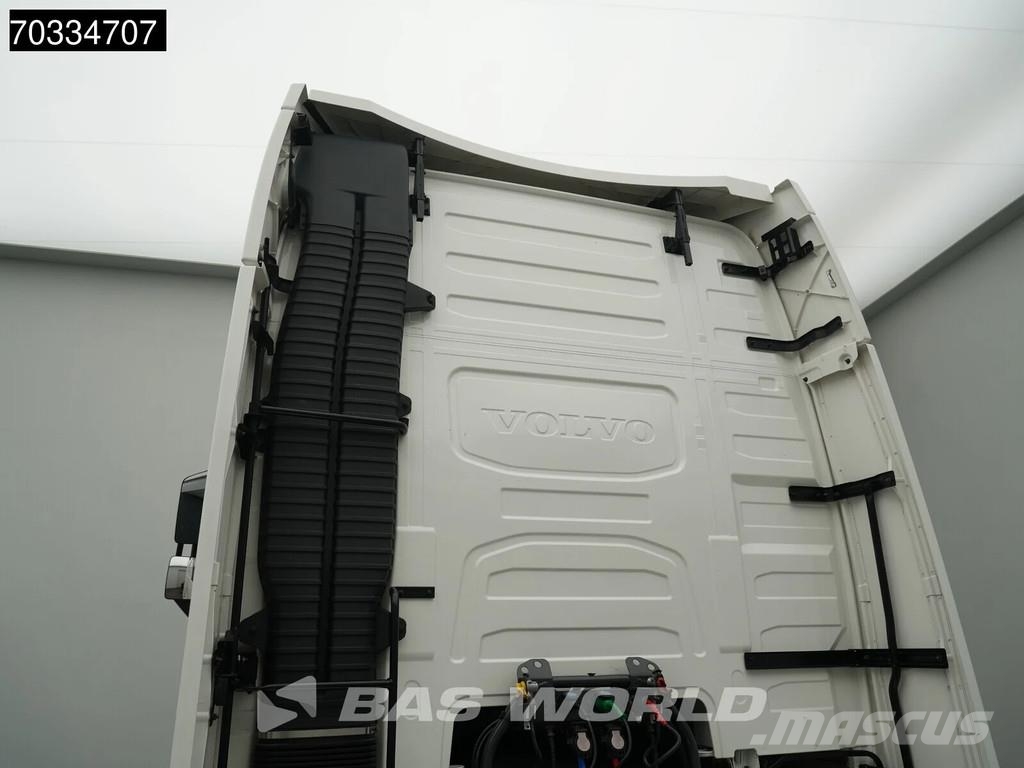 Volvo FH 500 4X2 XL 2x Tanks I-ParkCool ACC APK 01-2027 Седельные тягачи