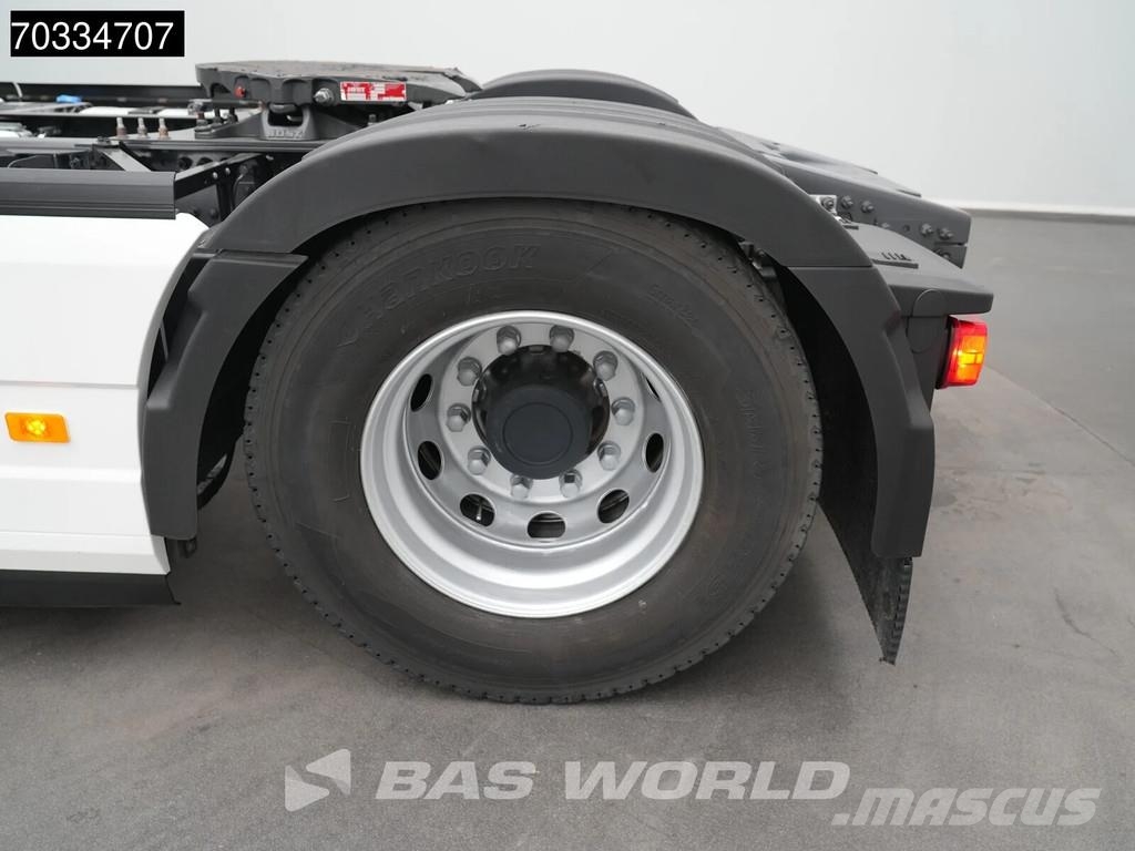 Volvo FH 500 4X2 XL 2x Tanks I-ParkCool ACC APK 01-2027 Vlačilci