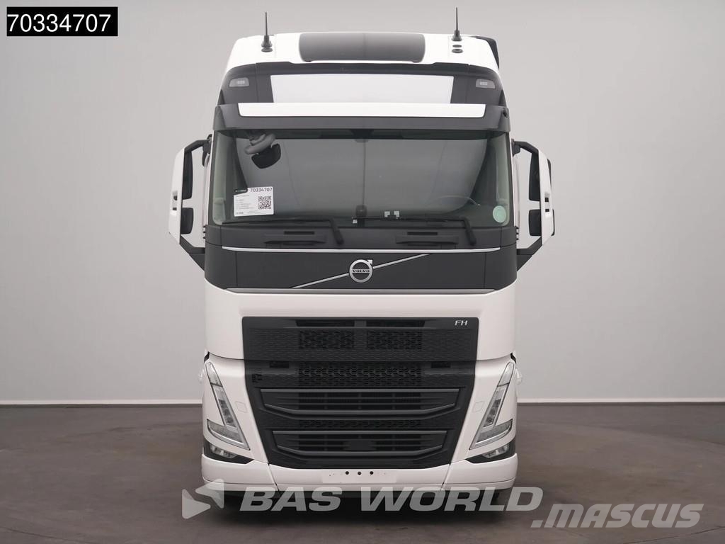 Volvo FH 500 4X2 XL 2x Tanks I-ParkCool ACC APK 01-2027 Vlačilci
