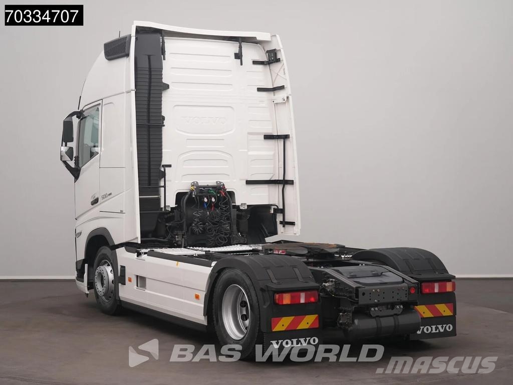 Volvo FH 500 4X2 XL 2x Tanks I-ParkCool ACC APK 01-2027 Vlačilci