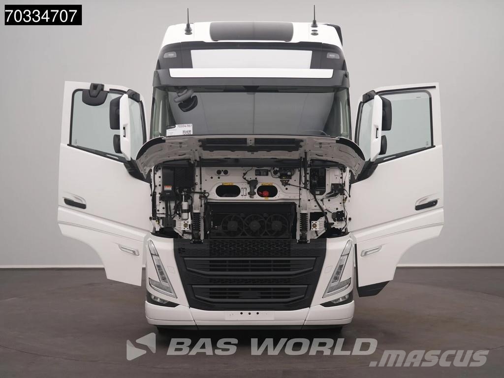Volvo FH 500 4X2 XL 2x Tanks I-ParkCool ACC APK 01-2027 Vlačilci